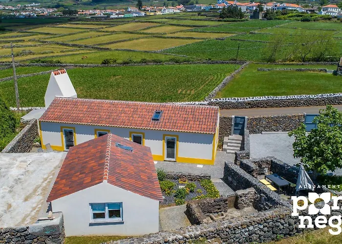 Recanto 5 By Pontanegraazores